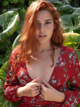 Agatha Vega: Passionate Woman — photo 1 of 16