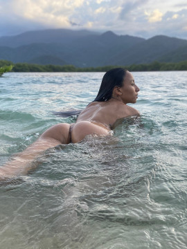 Camila Luna: Wild Beach — photo 8 of 16
