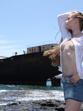 Angel B: Shipwreck — photo 2 of 16