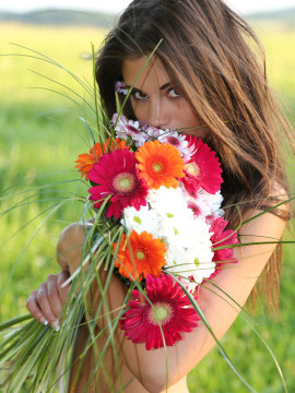 Little Caprice: Flower power — photo 15 of 16