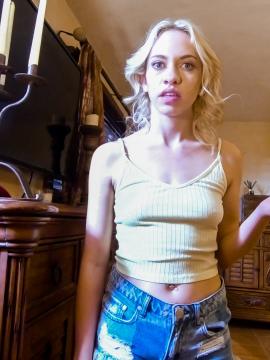 Sister's Sex Tape, Scene #01 — photo 2 of 15