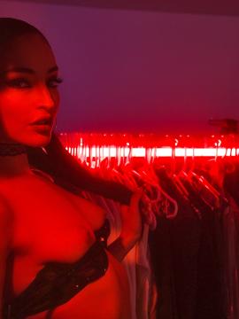 The Red Room - Scene 1 — photo 2 of 15