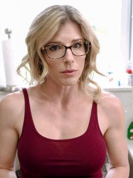 Cory Chase in Weekend with My Horny Step-Mom, Scene #01