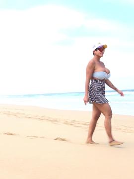 Big Tits On The Beach — photo 14 of 15