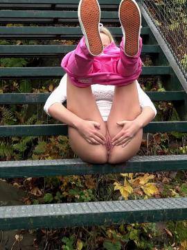 Bottoms Up — photo 3 of 15