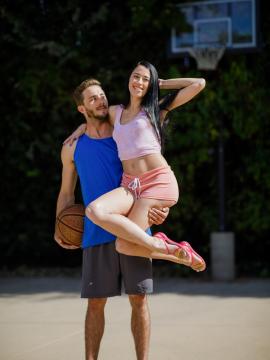 Dribble Trouble, Scene #01 — photo 3 of 15