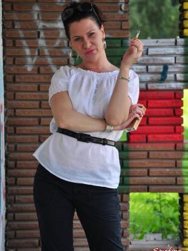 Smoking Mina — photo 14 of 15