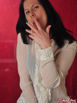 Smoking Mina — photo 6 of 15