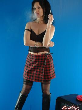 Smoking Mina — photo 4 of 15
