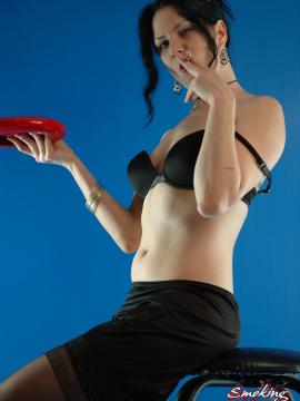 Smoking Mina — photo 11 of 15