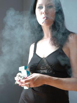Smoking Mina — photo 3 of 15