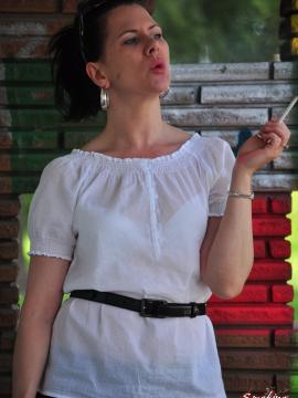 Smoking Mina — photo 5 of 15