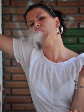 Smoking Mina — photo 13 of 15