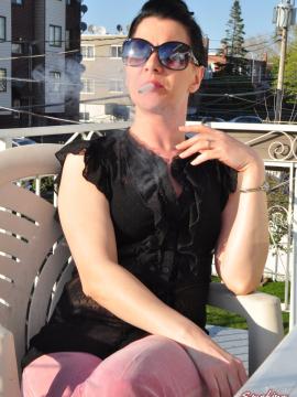 Smoking Mina — photo 2 of 15
