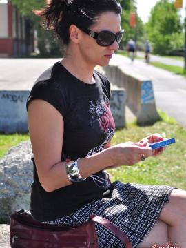 Smoking Mina — photo 4 of 15