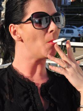 Smoking Mina — photo 10 of 15