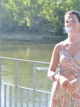 Smoking Mina — photo 5 of 15