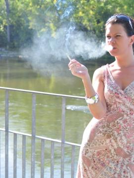 Smoking Mina — photo 8 of 15