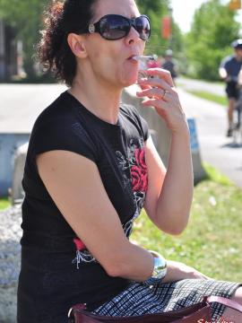 Smoking Mina — photo 1 of 16