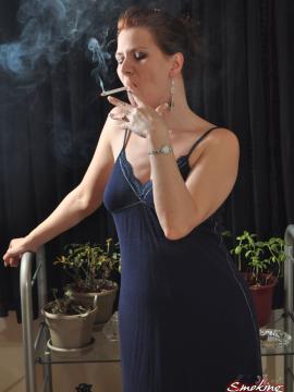 Smoking Mina — photo 7 of 15