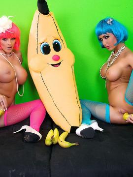 Joslyn James Jessica Jaymes in Fruit Fuck — photo 5 of 14