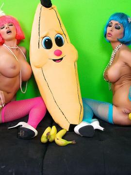 Joslyn James Jessica Jaymes in Fruit Fuck — photo 3 of 14
