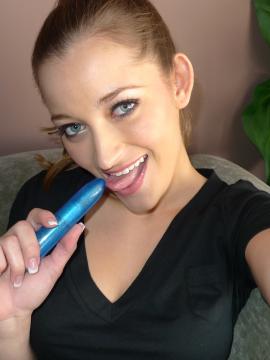 Dani Daniels Posing At Home! — photo 1 of 14