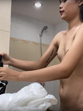 PETITE 18-YEAR-OLD HOOKER INSEMINATED ON HIDDEN CAMERA — photo 3 of 16