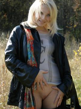 Oksana — photo 3 of 16