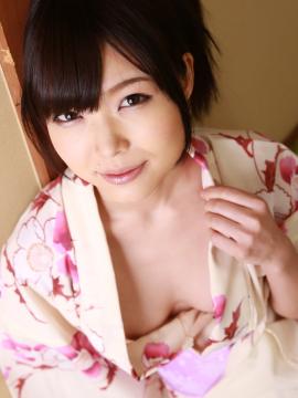 Shino Aoi is so sexy in her bath with her hairy pussy — photo 5 of 15