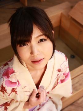 Shino Aoi is so sexy in her bath with her hairy pussy — photo 10 of 15