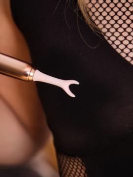 Clitoris Stimulator 1 — photo 4 of 16