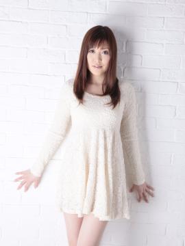 Hot Asian lady in sexy lingerie Akane Satozaki shows her sex appeal — photo 1 of 15