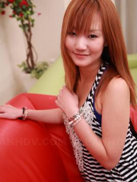 Marvelous babe with a cute face wants to show her natural body — photo 14 of 15