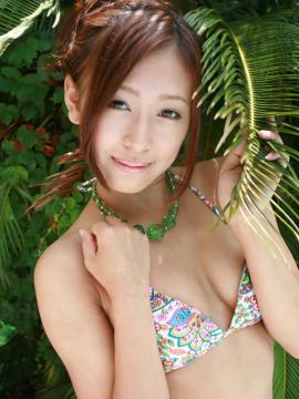 Beautiful Japanese porn queen posing by the pool and looking so great — photo 3 of 15