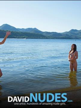 Cami and Bree Naked Volleyball — photo 9 of 16