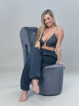 Buxom Blake Blossom shows off her incredible body in a fashion shoot that winds up with her riding her partner's dick — photo 5 of 16