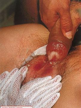 Girl gets double plugged — photo 12 of 12