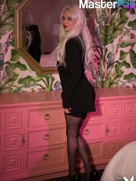 Pornstar Elsa Jean OnlyFans Leak - 40 of 59 — photo 8 of 20