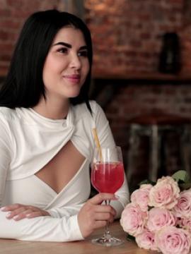 Lovely Lady D sits down with us for an interview about herself and her sexual preferences — photo 1 of 16