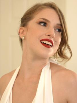 Bigtit beauty Octavia Red is the hottist thing since Marilyn Monroe and just the sight of her gets her BF hard and ready — photo 3 of 16
