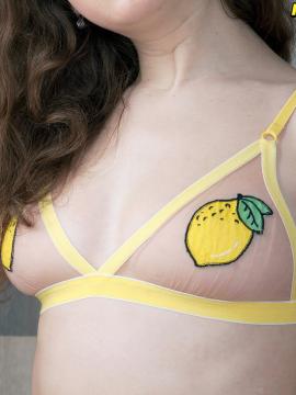 Young and lithe Arianna gives us a shower show and exposes her hairless slit and itty-bitty nipples. — photo 6 of 16