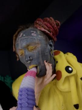 Anuskatzz, Missflora, And Lilylu Have Some Cosplay Anal Fisting Fun — photo 15 of 15