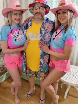 Chubby Teddy from Chicago Wins a Double Blowjob from Sexy Blondes Besties — photo 2 of 15