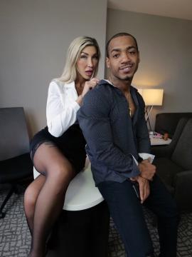 Brianna Is The Fucking Boss — photo 12 of 20