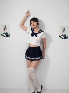 Idol Minnie Gets Blackmailed By Her Manager — photo 1 of 15