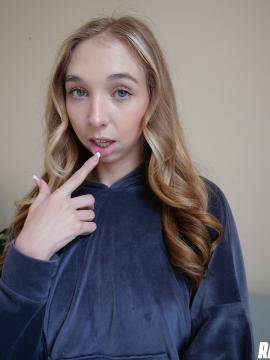 Breezy Bri Petite Blonde Loves Hard Fucking And Facial P - lover's cock goes in and out of her slit — photo 1 of 15