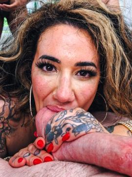ARABELLE RAPHAEL Ball-Licking Blowbang — photo 10 of 15