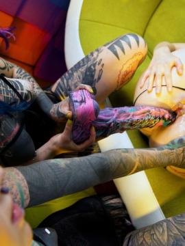 Anuskatzz And Serpienta Get Their Holes Gaped With Big Toys And Illuzs Help — photo 15 of 15