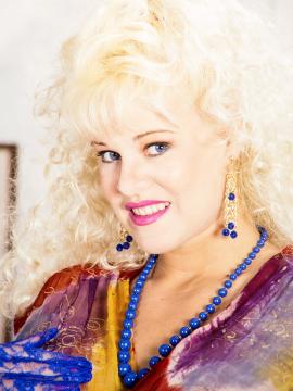 Crystal Storm: Showgirl, Dancer & Entrepreneur — photo 4 of 16